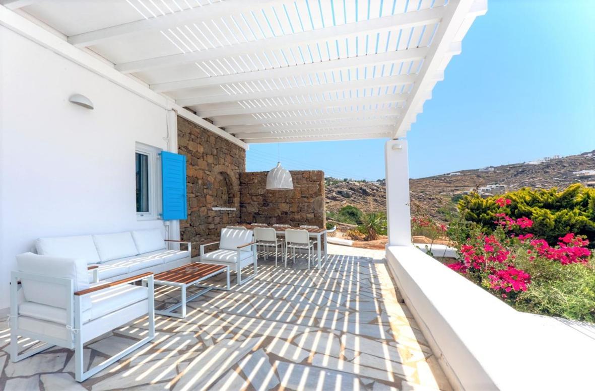 Adikri Villas & Suites Tourlos Exterior photo