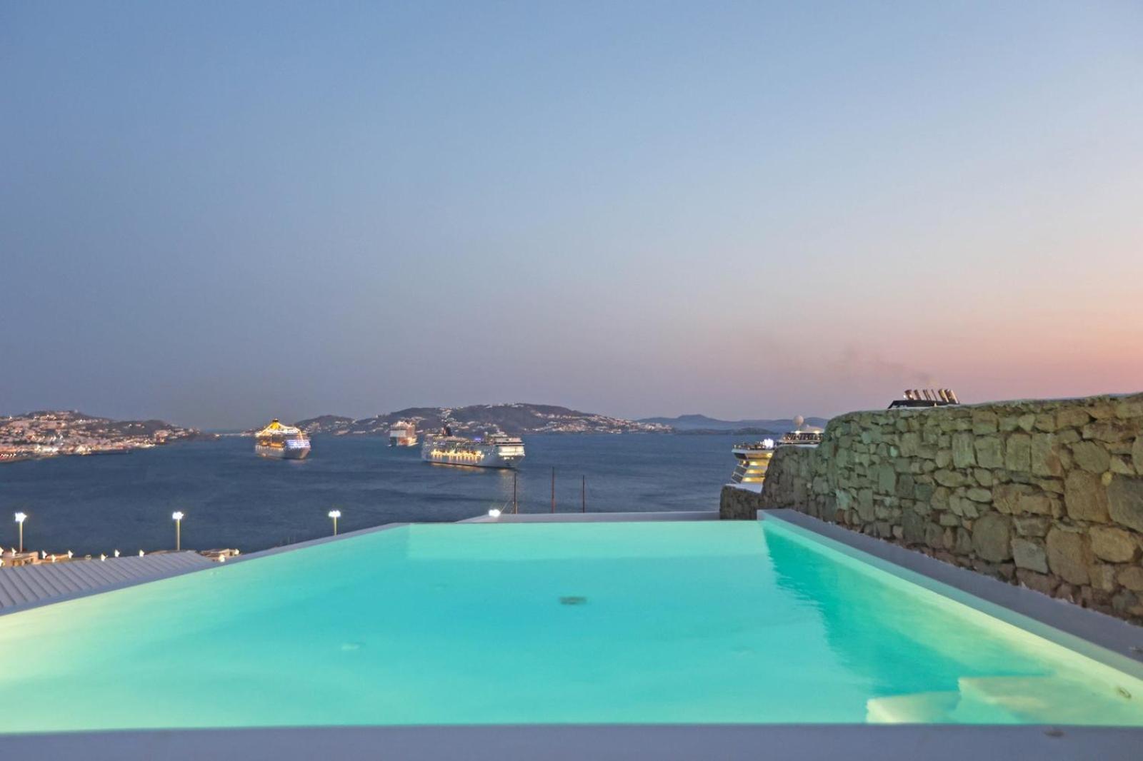 Adikri Villas & Suites Tourlos Exterior photo